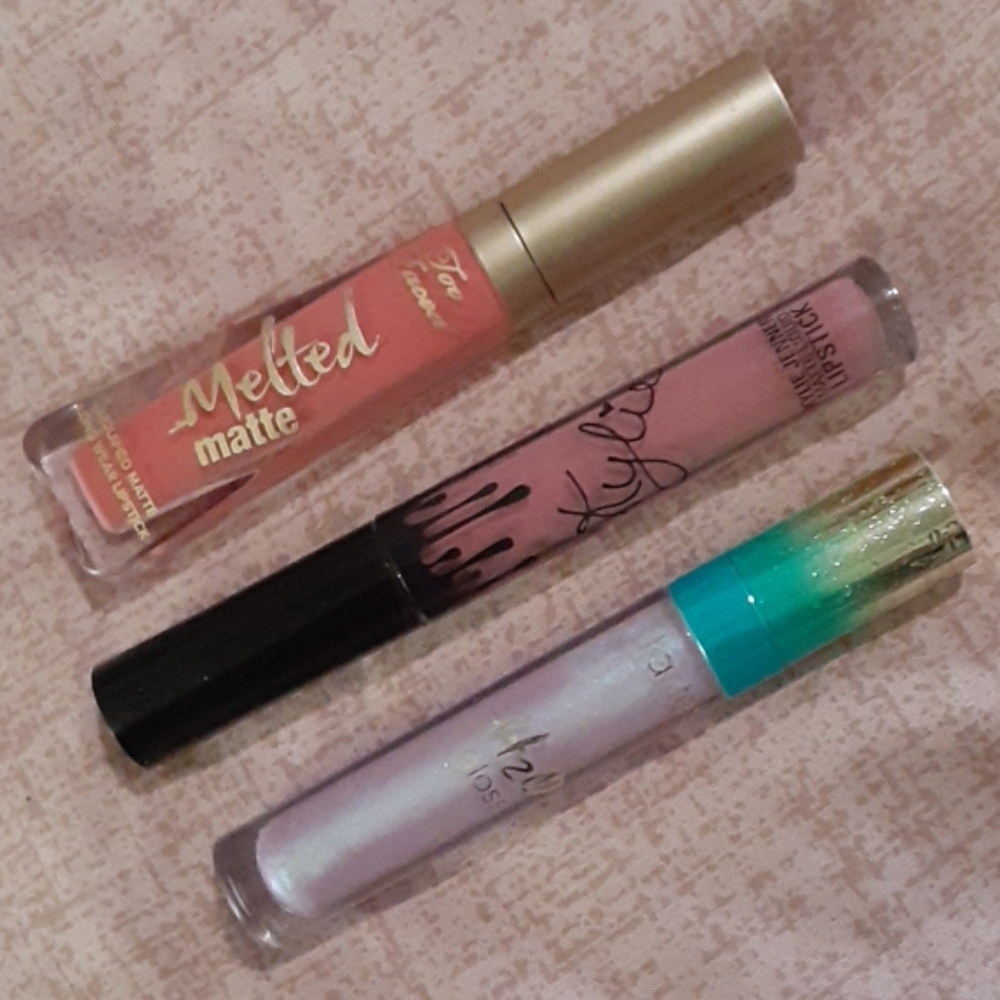 Liquid Lipstick/Gloss